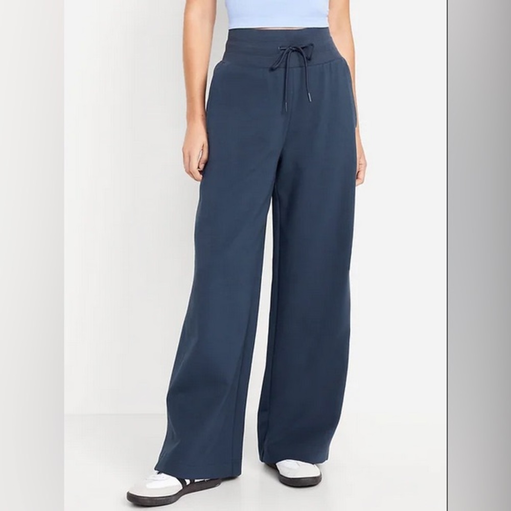 Old Navy Dynamic Fleece Wide-Leg Pants
